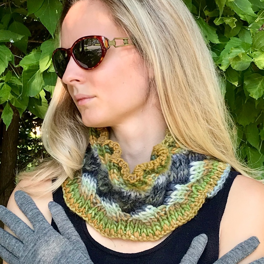 Handmade Neck Warmer (K19-2H) New Without Tags - Picture 8 of 10
